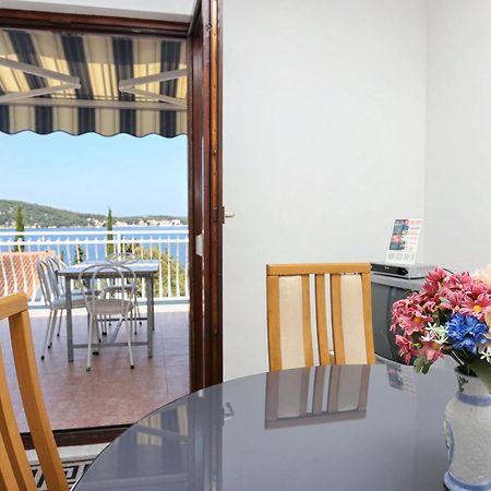 Family Friendly Seaside Apartments Razanj, Rogoznica - 10373 Стая снимка