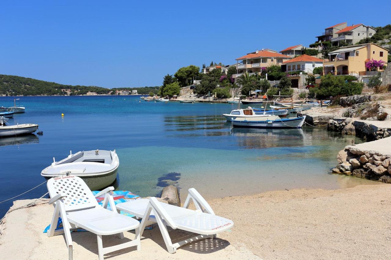 Family Friendly Seaside Apartments Razanj, Rogoznica - 10373 Екстериор снимка