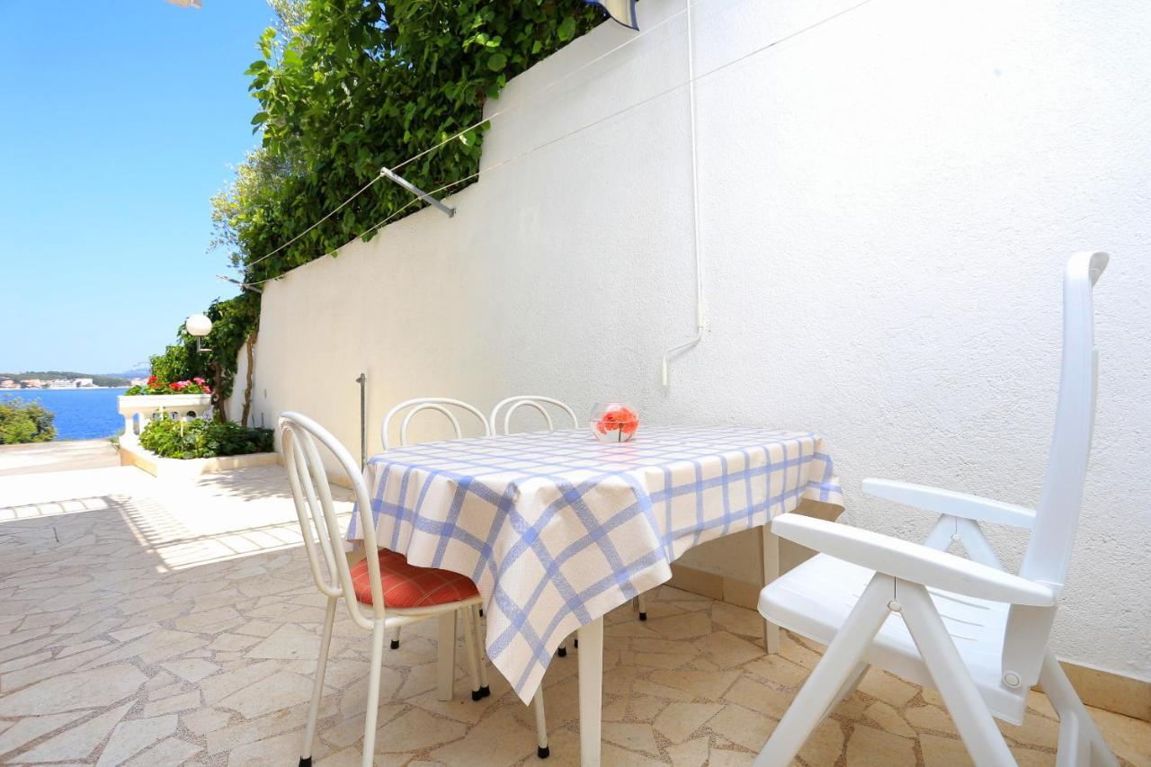Family Friendly Seaside Apartments Razanj, Rogoznica - 10373 Екстериор снимка
