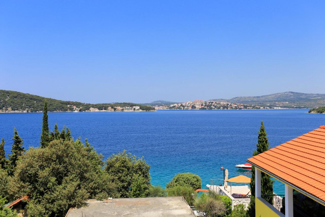 Family Friendly Seaside Apartments Razanj, Rogoznica - 10373 Екстериор снимка