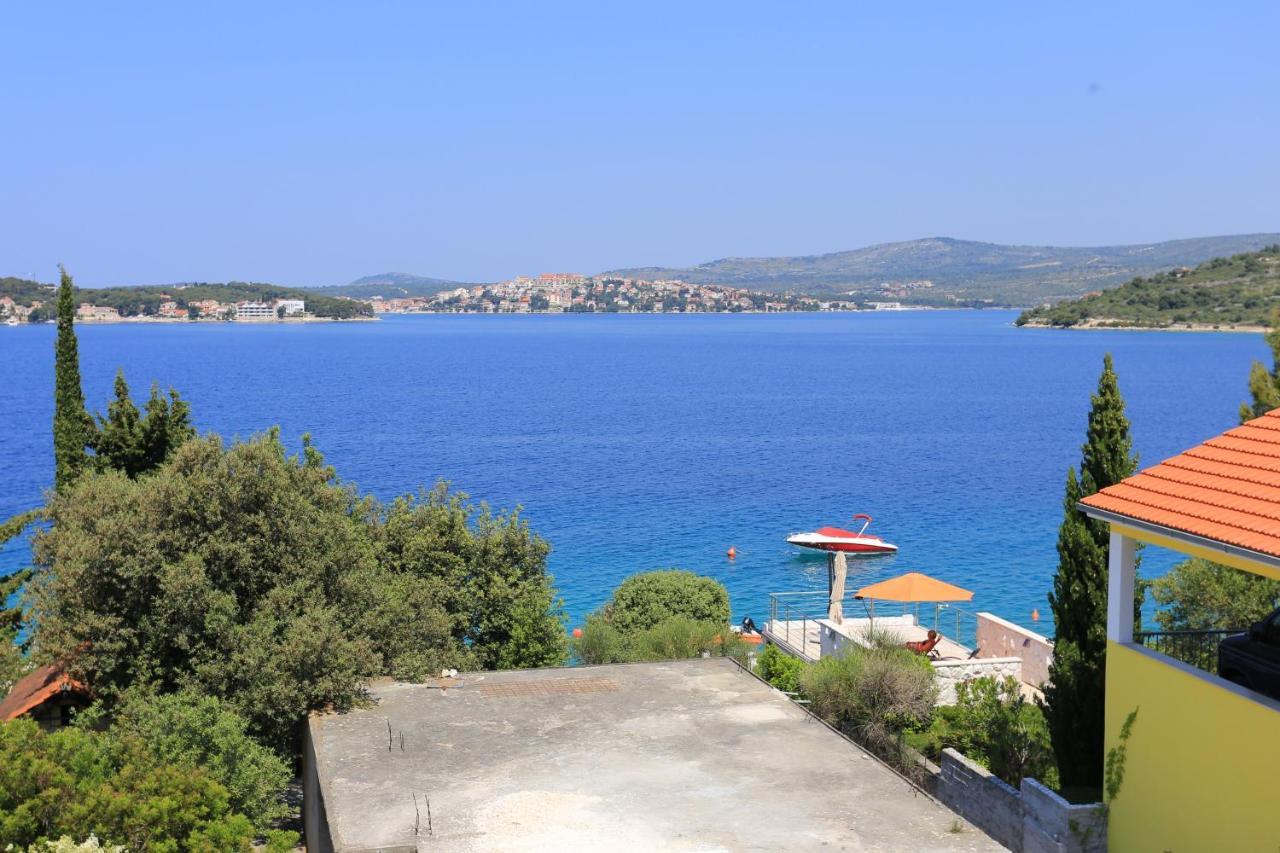 Family Friendly Seaside Apartments Razanj, Rogoznica - 10373 Екстериор снимка