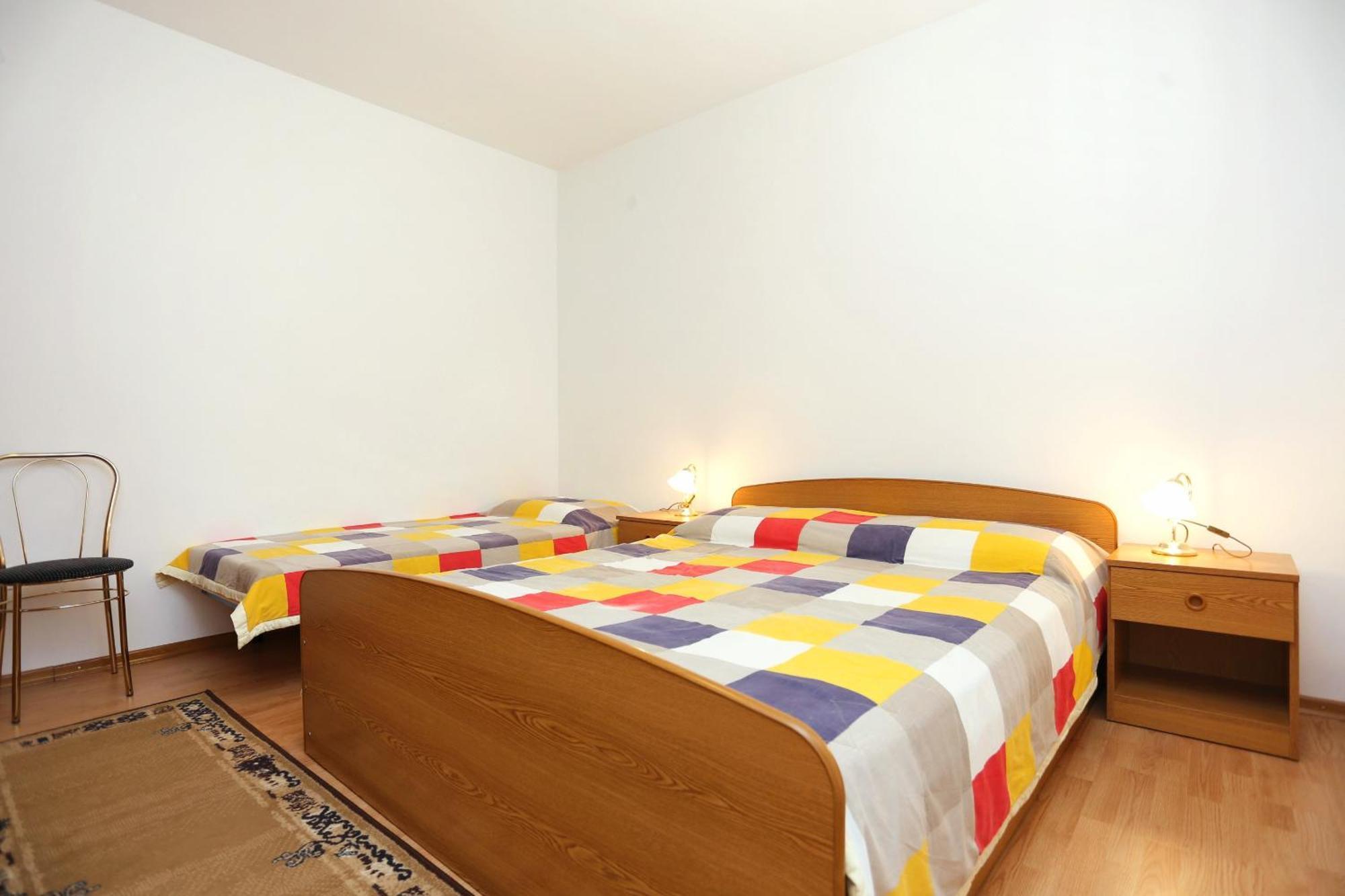 Family Friendly Seaside Apartments Razanj, Rogoznica - 10373 Стая снимка